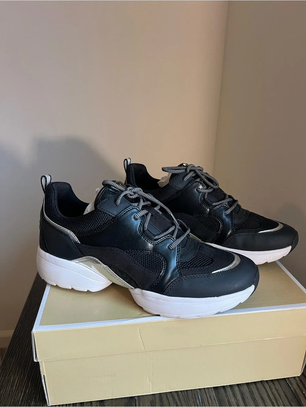 Michael Kors Octavia Trainer Tech